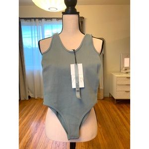 *** NWT ZARA Ribbed Bodysuit M/L ***